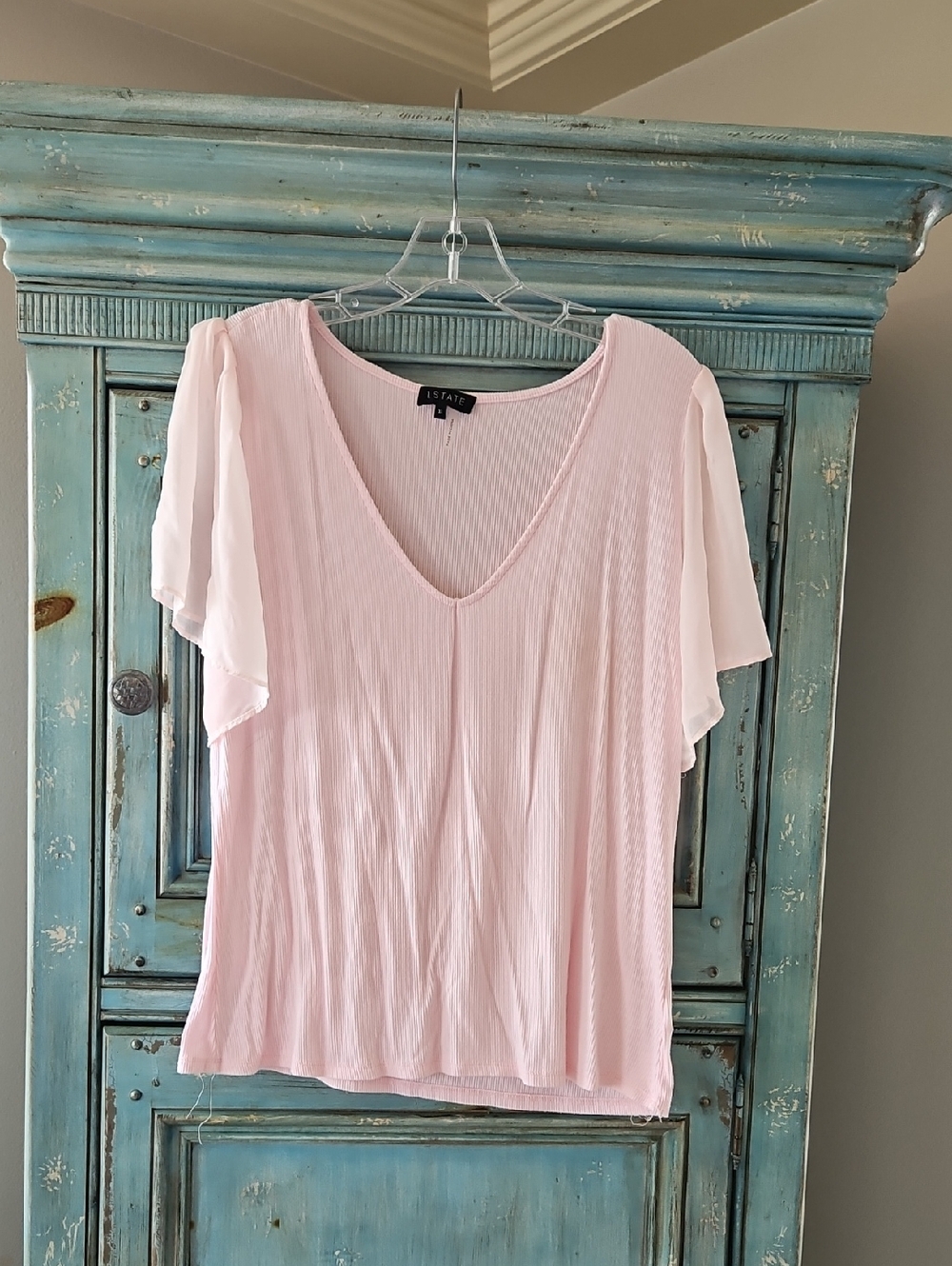 STATE Soft Pink V-Neck Flutter Sleeve Blouse